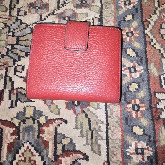 Gucci Red Leather Wallet - Picture 3 of 9